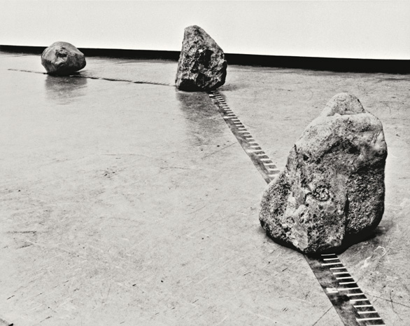 李禹煥　全版画　Lee Ufan: Print Works 1970-1998 960px-Lee_Ufan.jpg